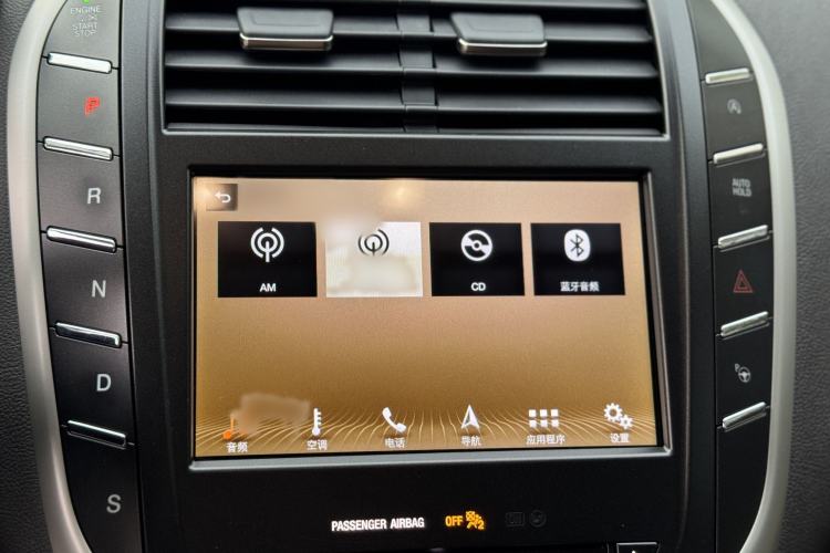Used Lincoln MKC 2019 2.0T Four-Wheel Drive Luxury Edition China VI Standard Gear Lever