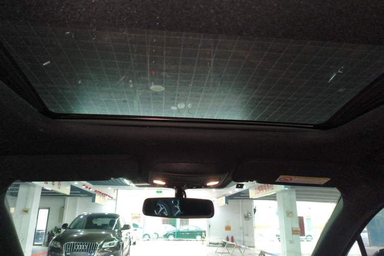 Used Lincoln MKC 2019 2.0T Two-Wheel-Drive Zunya Version China V Emission Standard Headliner