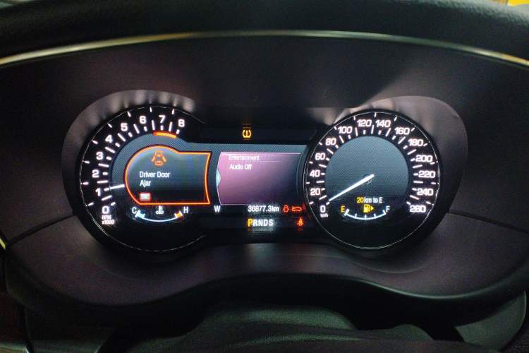 Used Lincoln MKC 2019 2.0T Two-Wheel Drive Zunya Version China VI Standard Instrument Cluster