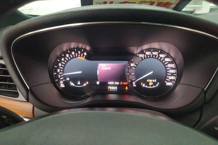 Used Lincoln MKC 2019 2.0T Two-Wheel Drive Zunya Version China VI Standard Instrument Cluster