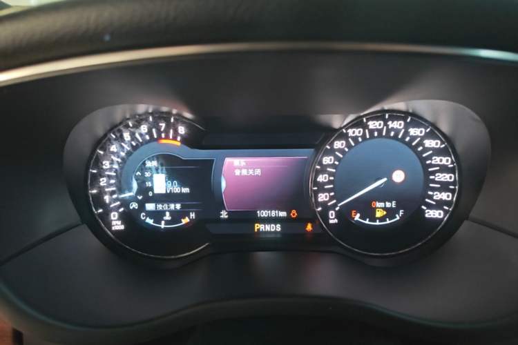 Used Lincoln MKC 2019 2.0T Two-Wheel Drive Zunya Version China VI Standard Instrument Cluster