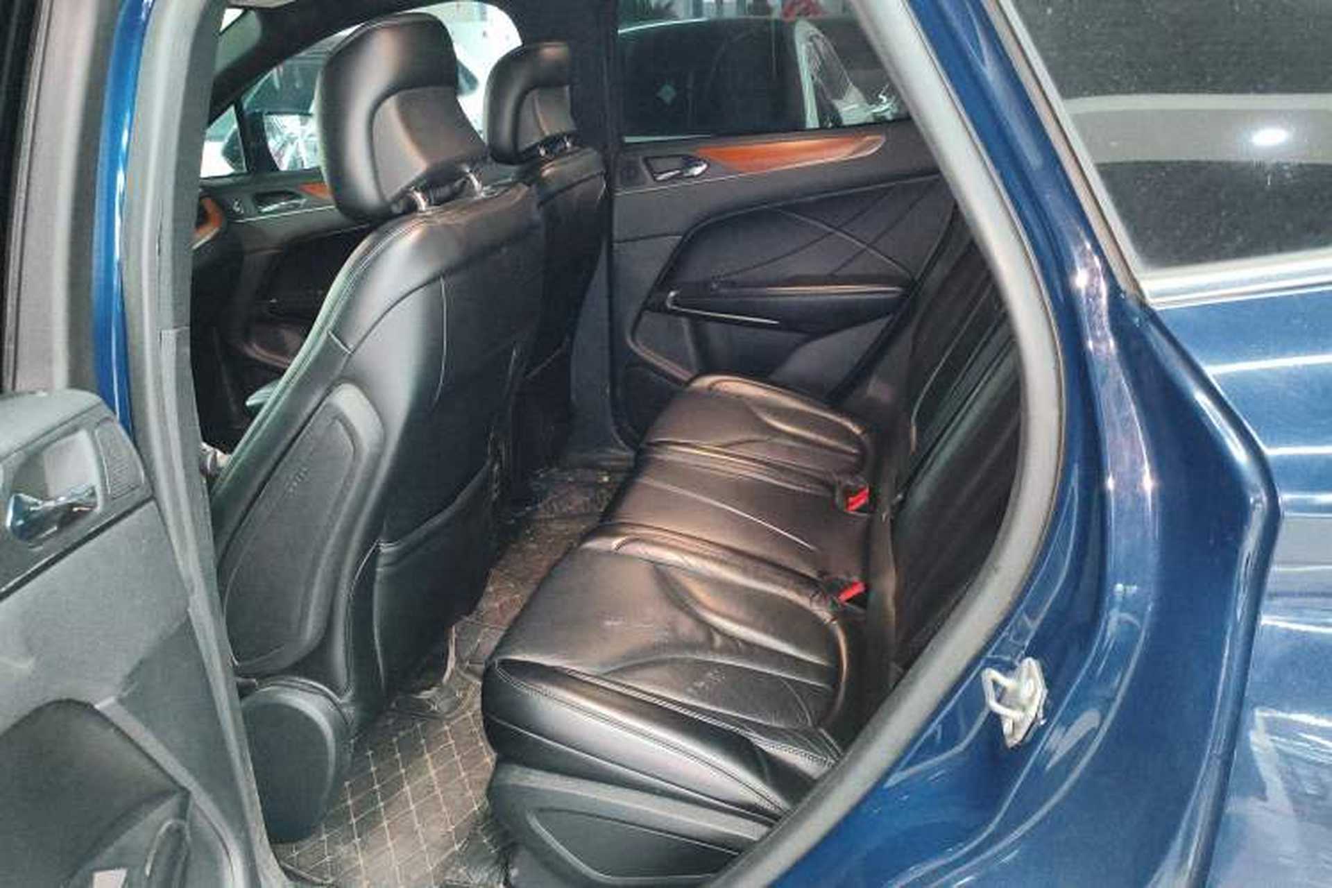 Used Lincoln MKC 2019 2.0T Two-Wheel-Drive Zunya Version China V Emission Standard Left Rear Seat