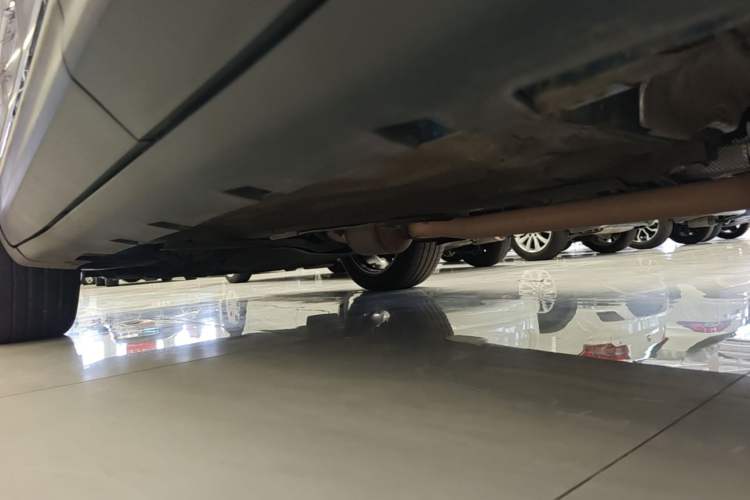 Used Lincoln MKC 2019 2.0T Four-Wheel Drive Luxury Edition China VI Standard Left Side Sill