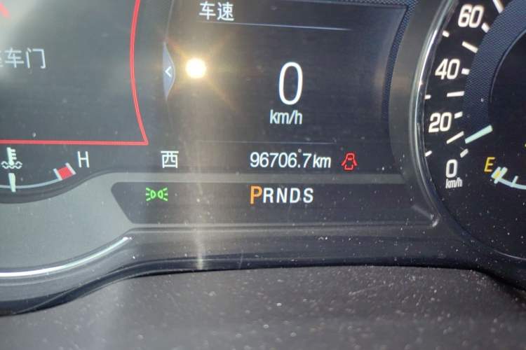 Used Lincoln MKC 2019 2.0T Four-Wheel Drive Prestige Version China V Standard Odometer Close Up