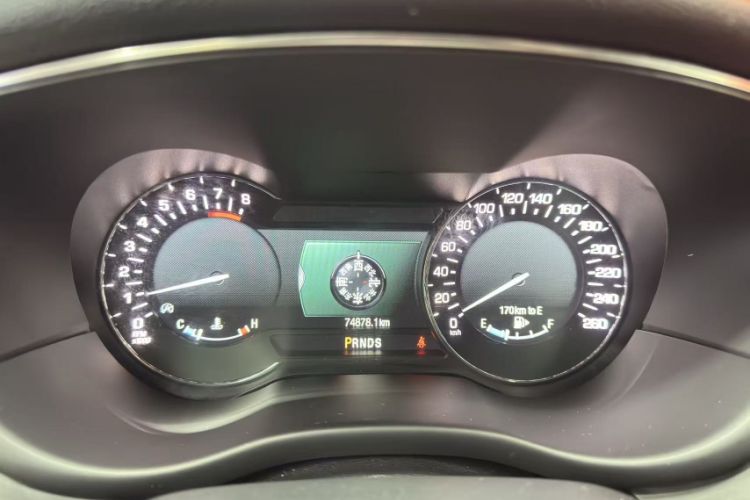 Used Lincoln MKC 2019 2.0T Four-Wheel Drive Luxury Edition China VI Standard Odometer Close Up