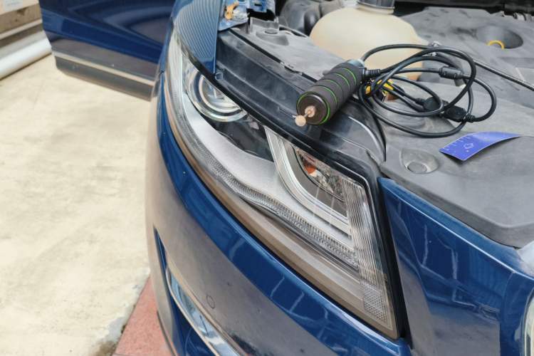 Used Lincoln MKC 2019 2.0T Two-Wheel Drive Zunya Version China VI Standard Right Front Headlight