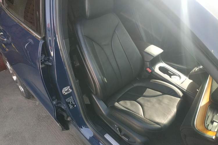 Used Lincoln MKC 2019 2.0T Four-Wheel Drive Luxury Edition China VI Standard Right Front Seat
