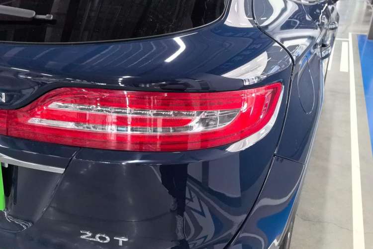 Used Lincoln MKC 2019 2.0T Two-Wheel Drive Zunya Version China VI Standard Right Rear Taillight