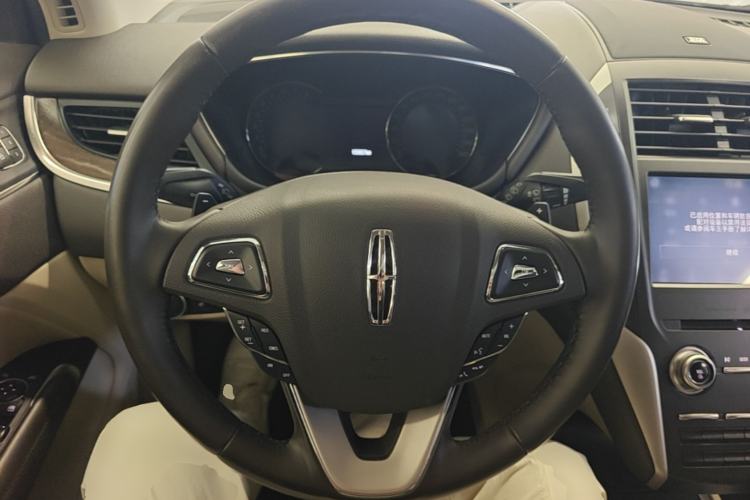 Used Lincoln MKC 2019 2.0T Four-Wheel Drive Luxury Edition China VI Standard Steering Wheel