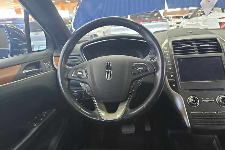 Used Lincoln MKC 2019 2.0T Two-Wheel Drive Zunya Version China VI Standard Steering Wheel