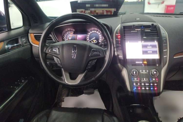 Used Lincoln MKC 2019 2.0T Two-Wheel Drive Zunya Version China VI Standard Steering Wheel