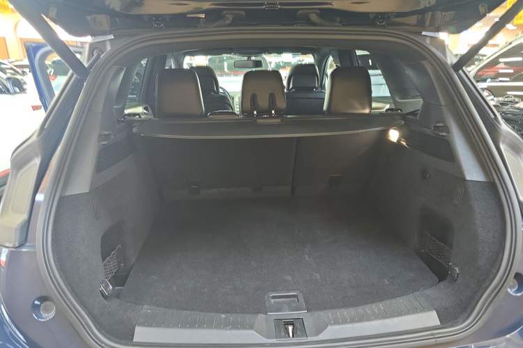 Used Lincoln MKC 2019 2.0T Two-Wheel Drive Zunya Version China VI Standard Trunk