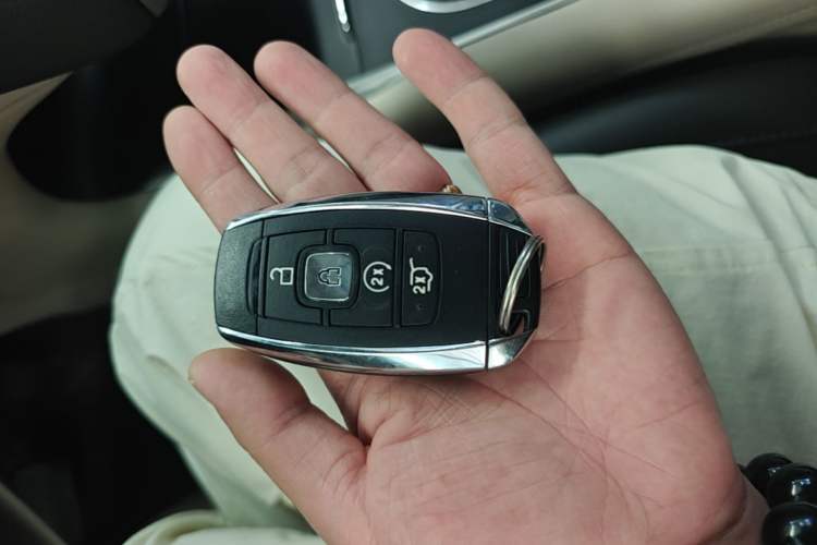 Used Lincoln MKC 2019 2.0T Four-Wheel Drive Luxury Edition China VI Standard Vehicle Key