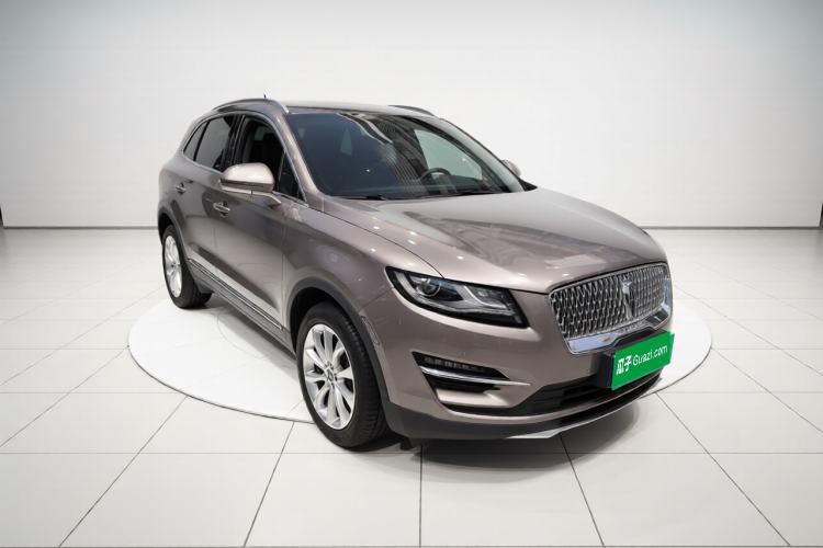 Used Lincoln MKC 2019 2.0T Two-Wheel Drive Zunya Version China VI Standard Front Right 45 Deg