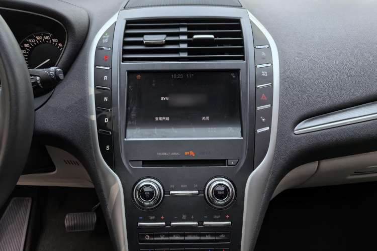 Used Lincoln MKC 2019 2.0T Two-Wheel Drive Zunya Version China VI Standard Interior 9