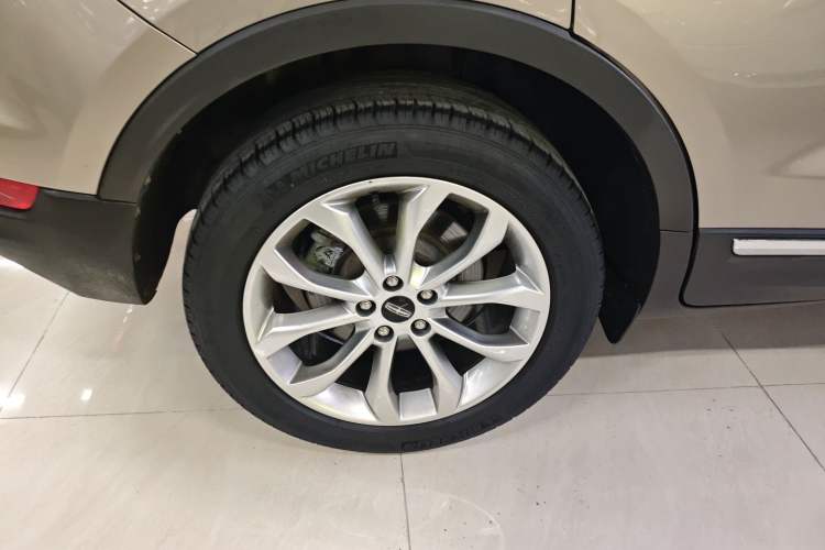 Used Lincoln MKC 2019 2.0T Two-Wheel Drive Zunya Version China VI Standard Exterior 8