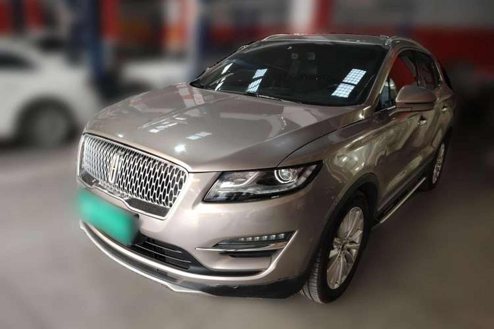 Used Lincoln MKC 2019 2.0T Two-Wheel Drive Luxury Edition China VI Standard Front Left 45 Deg