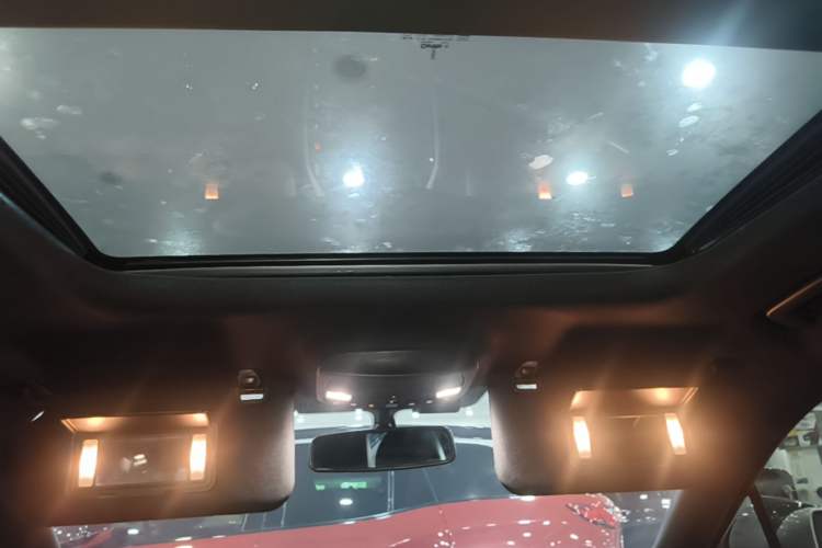 Used Lincoln MKC 2019 2.0T Two-Wheel-Drive Zunya Version China V Emission Standard Headliner