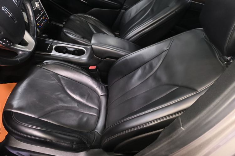 Used Lincoln MKC 2019 2.0T Two-Wheel-Drive Zunya Version China V Emission Standard Left Front Seat