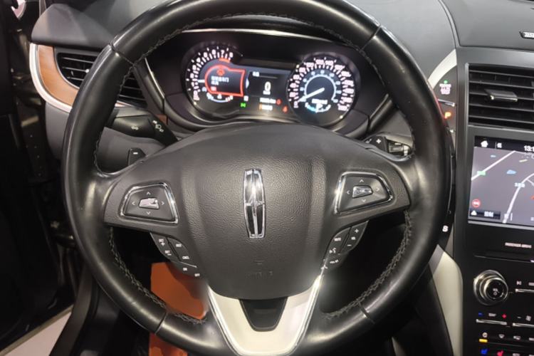 Used Lincoln MKC 2019 2.0T Two-Wheel-Drive Zunya Version China V Emission Standard Steering Wheel