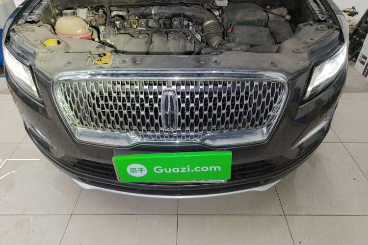 Used Lincoln MKC 2019 2.0T Two-Wheel Drive Luxury Edition China V Standard Engine Bay