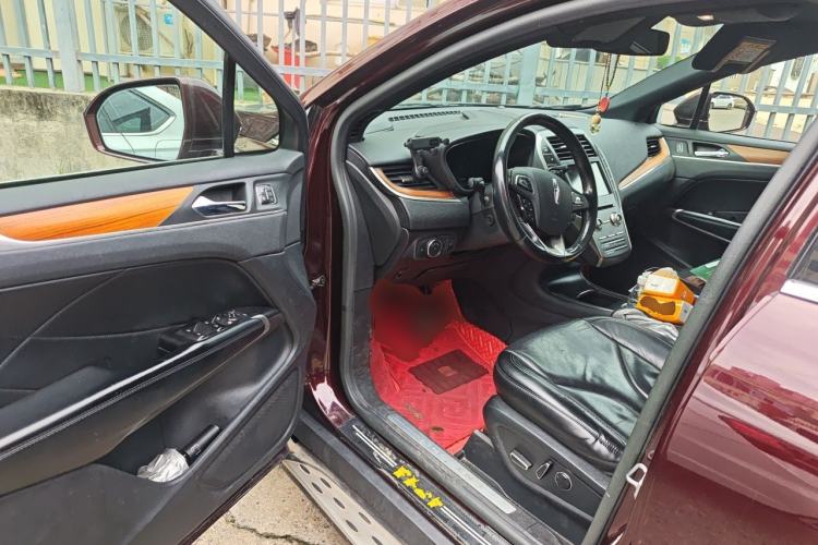 Used Lincoln MKC 2019 2.0T Two-Wheel-Drive Zunya Version China V Emission Standard Driver Seat