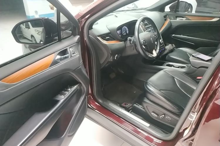 Used Lincoln MKC 2019 2.0T Two-Wheel Drive Zunya Version China VI Standard Driver Seat