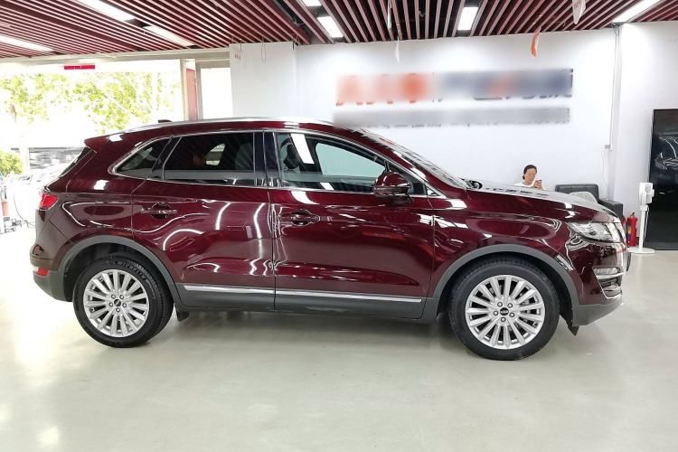 Used Lincoln MKC 2019 2.0T Two-Wheel Drive Luxury Edition China VI Standard Exterior 2
