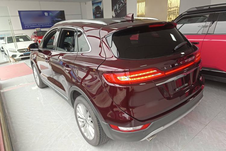 Used Lincoln MKC 2019 2.0T Two-Wheel Drive Luxury Edition China VI Standard Exterior 3