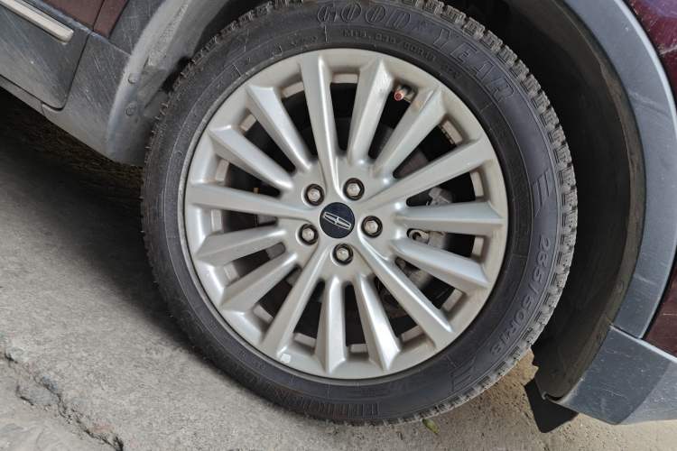 Used Lincoln MKC 2019 2.0T Two-Wheel Drive Luxury Edition China VI Standard Exterior 7