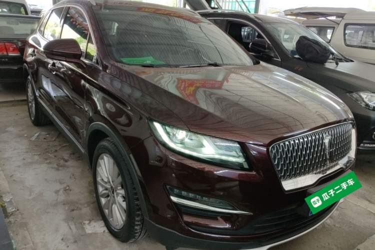 Used Lincoln MKC 2019 2.0T Two-Wheel Drive Luxury Edition China VI Standard Front Right 45 Deg