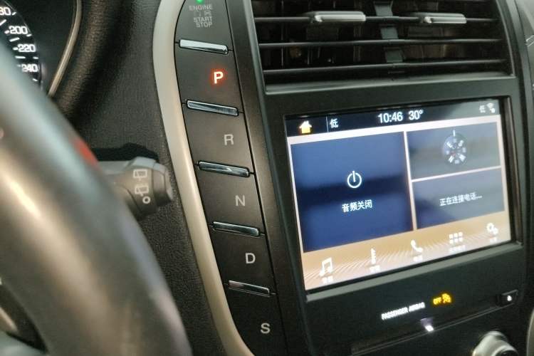 Used Lincoln MKC 2019 2.0T Two-Wheel Drive Luxury Edition China VI Standard Gear Lever