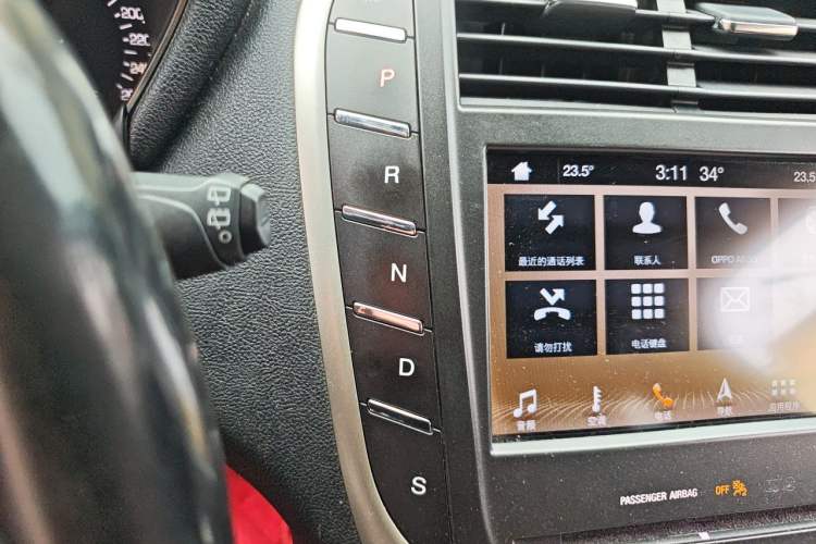 Used Lincoln MKC 2019 2.0T Two-Wheel-Drive Zunya Version China V Emission Standard Gear Lever