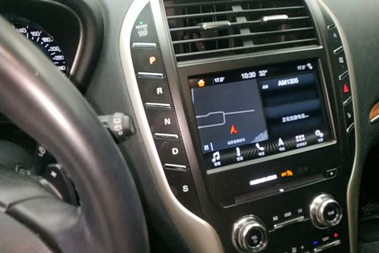 Used Lincoln MKC 2019 2.0T Two-Wheel Drive Zunya Version China VI Standard Gear Lever