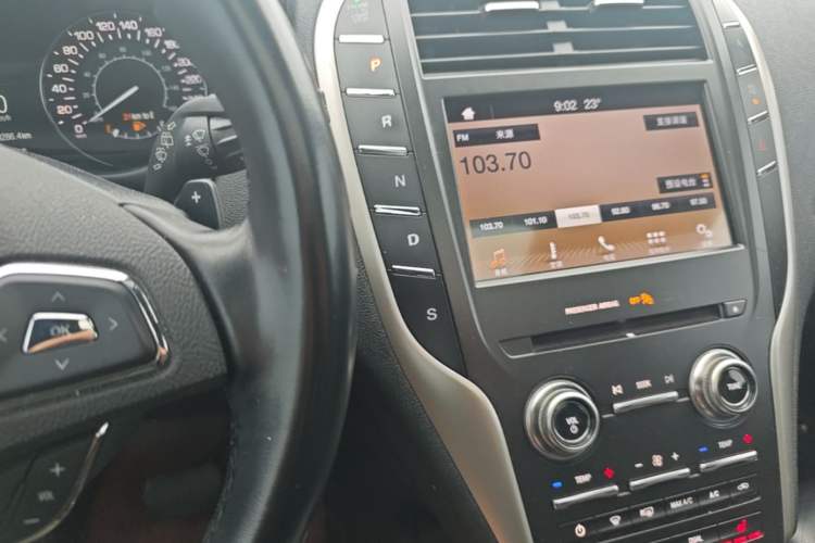 Used Lincoln MKC 2019 2.0T Two-Wheel Drive Luxury Edition China VI Standard Gear Lever