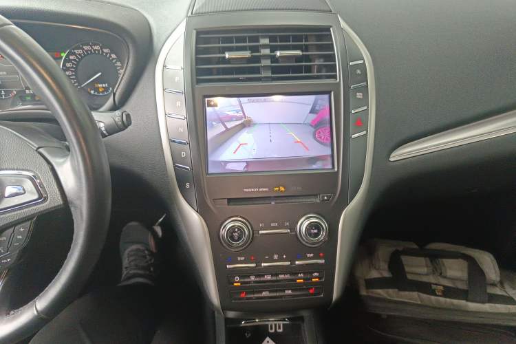 Used Lincoln MKC 2019 2.0T Two-Wheel Drive Luxury Edition China VI Standard Gear Lever