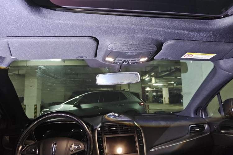 Used Lincoln MKC 2019 2.0T Two-Wheel Drive Luxury Edition China VI Standard Headliner