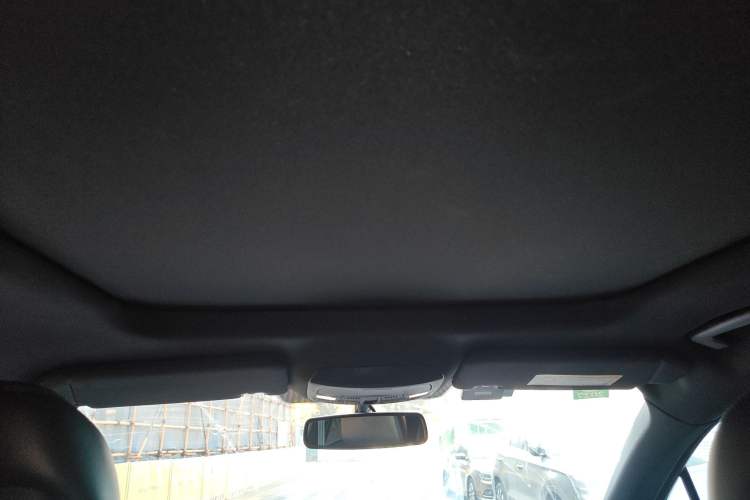 Used Lincoln MKC 2019 2.0T Two-Wheel Drive Luxury Edition China VI Standard Headliner