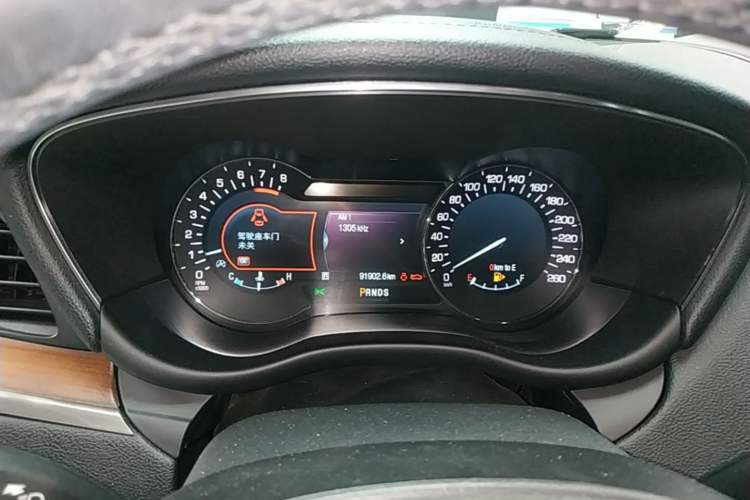 Used Lincoln MKC 2019 2.0T Two-Wheel Drive Zunya Version China VI Standard Instrument Cluster