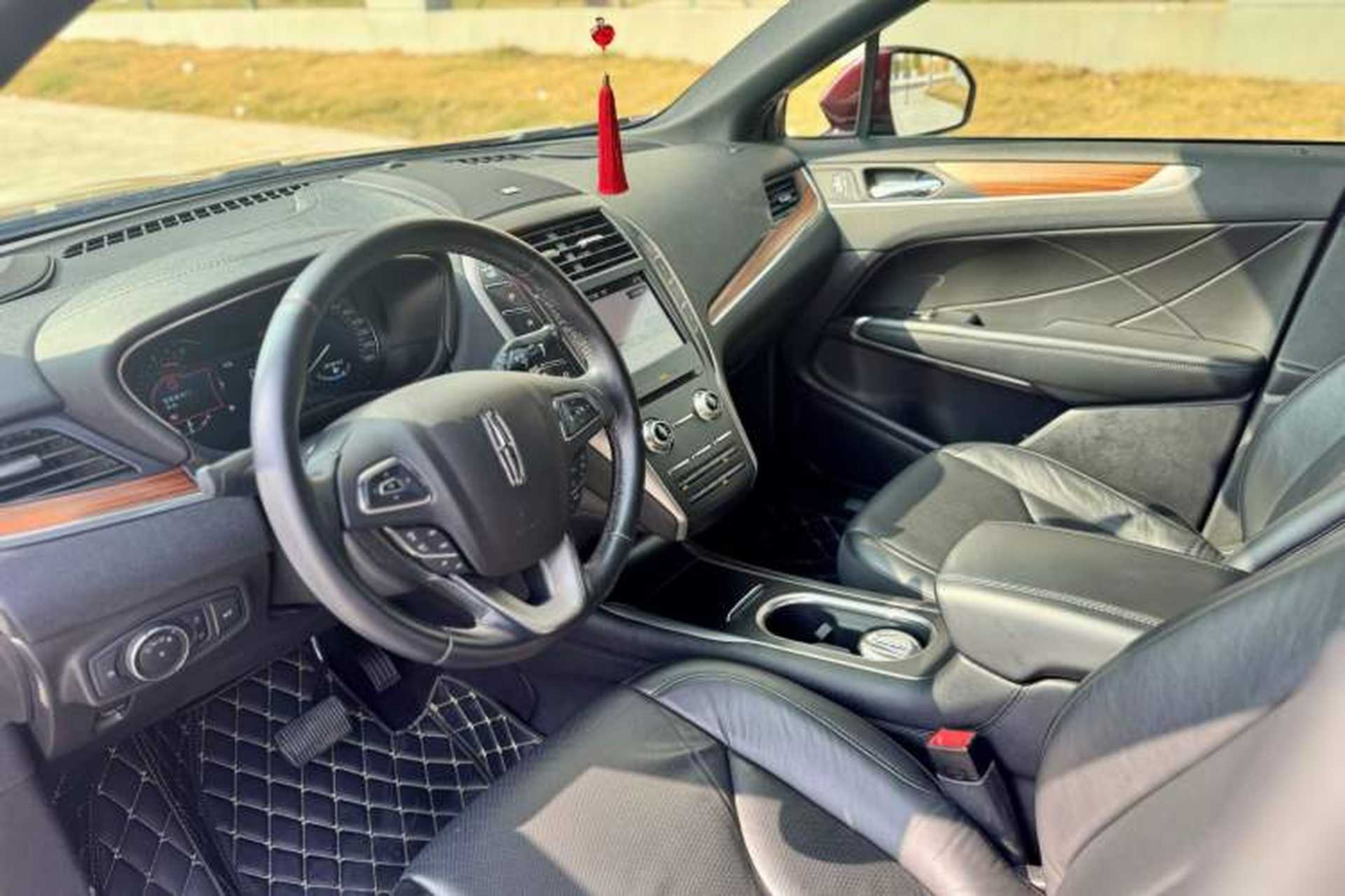 Used Lincoln MKC 2019 2.0T Two-Wheel Drive Zunya Version China VI Standard Interior 10