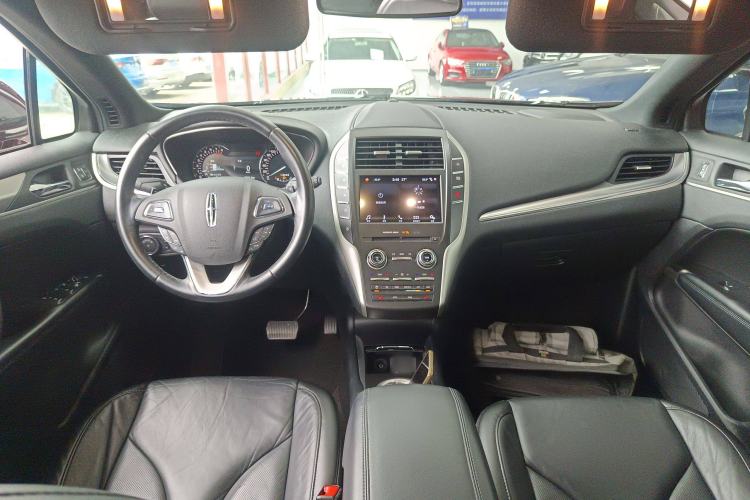 Used Lincoln MKC 2019 2.0T Two-Wheel Drive Luxury Edition China VI Standard Interior 2