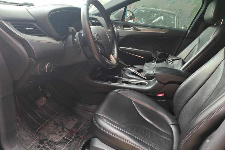 Used Lincoln MKC 2019 2.0T Two-Wheel Drive Luxury Edition China VI Standard Left Front Seat