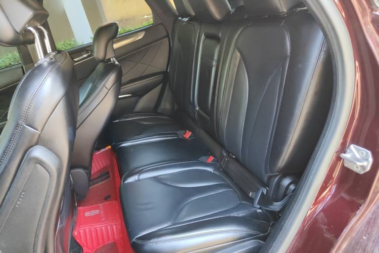 Used Lincoln MKC 2019 2.0T Two-Wheel Drive Luxury Edition China VI Standard Left Rear Seat