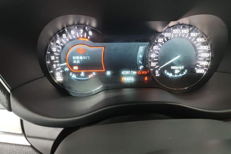 Used Lincoln MKC 2019 2.0T Two-Wheel Drive Luxury Edition China VI Standard Odometer Close Up