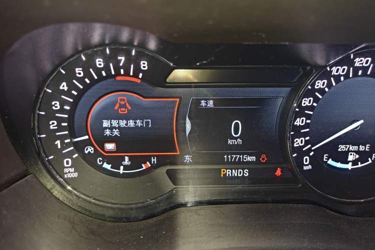 Used Lincoln MKC 2019 2.0T Two-Wheel Drive Luxury Edition China VI Standard Odometer Close Up