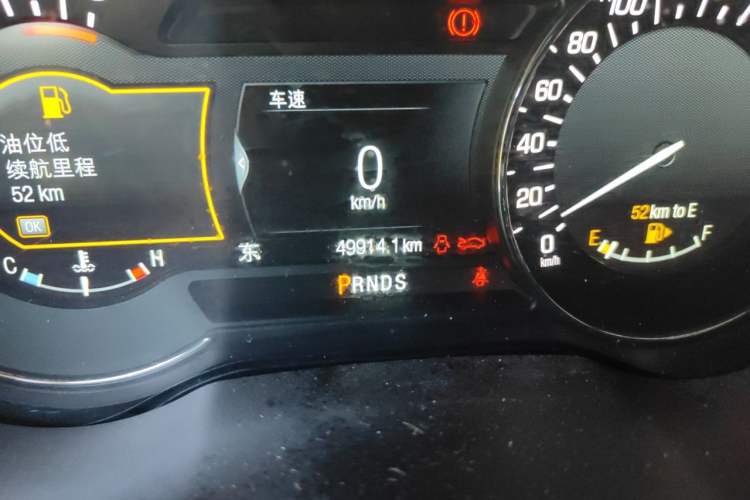 Used Lincoln MKC 2019 2.0T Two-Wheel Drive Luxury Edition China VI Standard Odometer Close Up