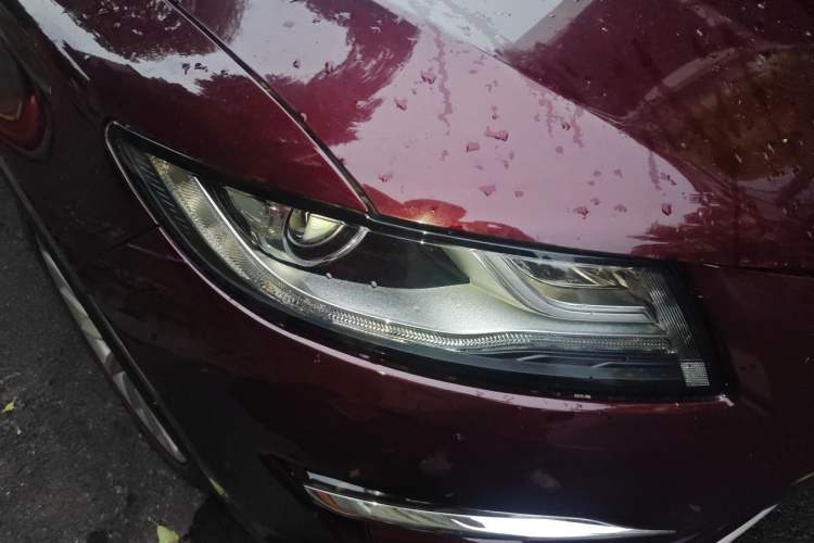 Used Lincoln MKC 2019 2.0T Two-Wheel Drive Luxury Edition China VI Standard Right Front Headlight