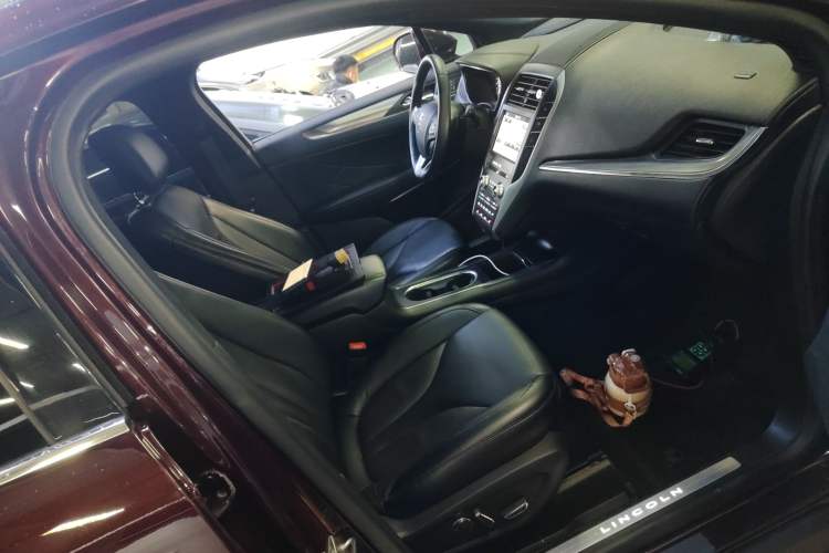 Used Lincoln MKC 2019 2.0T Two-Wheel Drive Luxury Edition China V Standard Right Front Seat