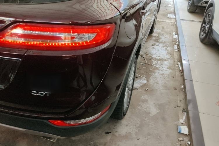 Used Lincoln MKC 2019 2.0T Two-Wheel Drive Luxury Edition China VI Standard Right Rear Taillight