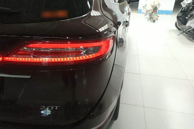 Used Lincoln MKC 2019 2.0T Two-Wheel Drive Zunya Version China VI Standard Right Rear Taillight